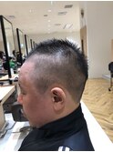 おしゃれアシメ刈り上げ