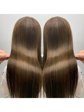 ダブリュー(W) つるりんちょ髪質改善ストレート