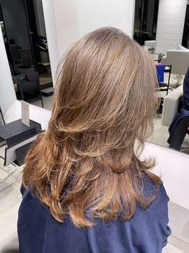 ステア ケース(stair case) 【NATASHA】銀座レイヤーカット/20代/30代/40代/50代