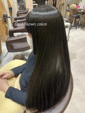 色持ち抜群！冬におすすめブラウンカラー◎高橋美穂