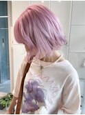 ホワイトピンク ハイトーンボブ