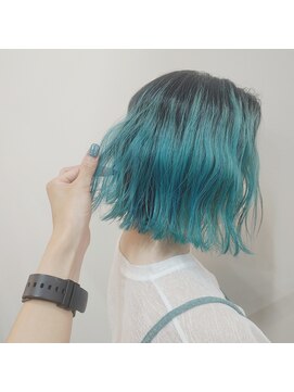 リノショアーズ 日本大通り店(RINOSHORES) 10代20代★大人かわいいダブルカラーミントグリーンウェーブボブ