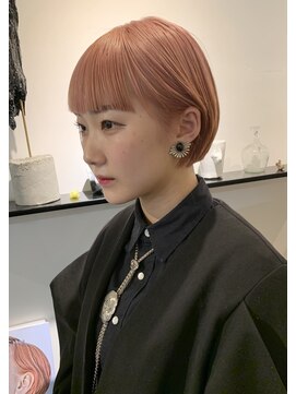 ユーリカ(Eurica) ミニボブ/ピンクベージュカラー