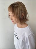 オン眉ボブ