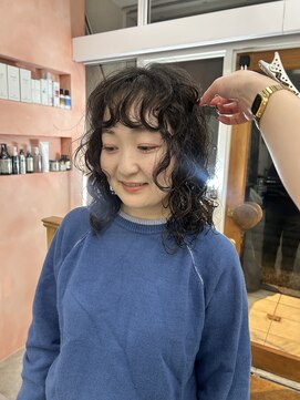 シラフ(SHIRAF) 【Yoshida】ミディアムスパイラルパーマ