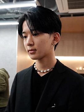 エルマーク 梅田(L-MARK) センターパート/ニュアンスパーマ/韓国/フェーザーパーマ/眉毛