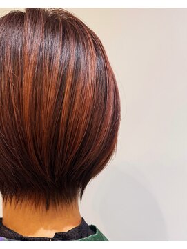 イルム(iLM) オレンジ　× ショート