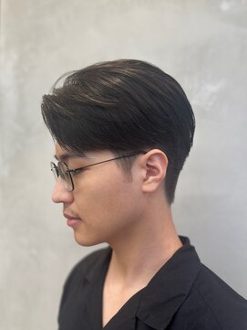 エリマバイフィフス 調布(elima by fifth) 調布センターパートニュアンスパーマフェザーパーマコンマヘア