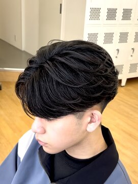 ビカムメンズヘアー 栄店(become men's hair) ニュアンスフェザーセンターパート栄