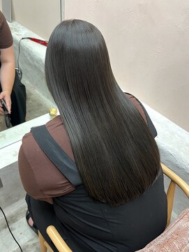 イル(iru) 【iru /谷町/上本町】人気オリーブカラー