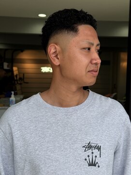 スウェル 柏店(Swell) #MEN’S HAIR#サーフカール#刈り上げセンターパート#フェード