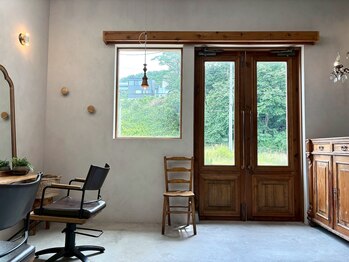 エイミー(Eimmy)の写真/どんなヘアスタイルも似合わせやバランス、骨格に合わせたご提案をお客様のお悩みに合わせながら仕上げます