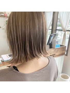 ヘアメイク ラリス(hair make Rallis) 外ハネ切りっぱなしBOB