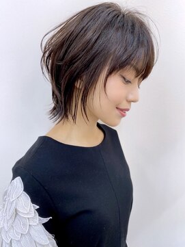 リノショアーズ 日本大通り店(RINOSHORES) 大人可愛い顔周り繊細カットレイヤー外ハネボブブラウンカラー