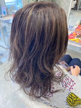 エフエフヘアー(ff hair) back style☆白髪ぼかしハイライトカラーvol.729
