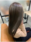 大人かわいい美髪極細ハイライト×透明感カラー【milly梅田】