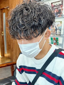 ウェイビーエフティフィフス 横浜西口(WAVEY ft.fifth) 波巻きスパイラルパーマメンズマッシュツイストスパイラルパーマ