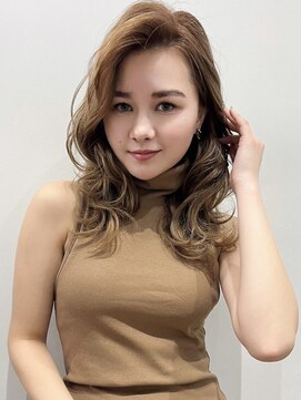 ブゾン(buZon) 【buZon ブゾン】グラマラスレイヤー×ふんわりパーマ