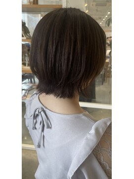 アドラーブル 万代店 (adorable) 大人可愛い切りっぱなしひし形レイヤーカットラベンダーベージュ