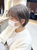 ヒビヲ(HIBIO) ショートボブタッセルボブ切りっぱなしボブハイトーンカラー韓国