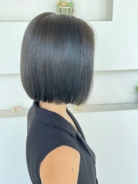 スリーヘアーデザインズ(Three Hair Designs) a
