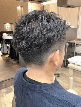 アルターリール(aL ter Rire) 韓国マッシュ/スパイキーショート/ブルーブラック[鎌取］中村