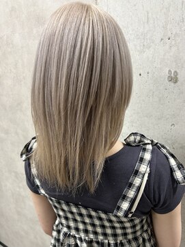 ルノン(LUNON) ホワイトグレージュミニウルフチェリーブラウンデジタルパーマ