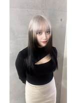 モニカ 原宿店(MONIQA)&nbsp;ホワイト×ブラックルーツカラー