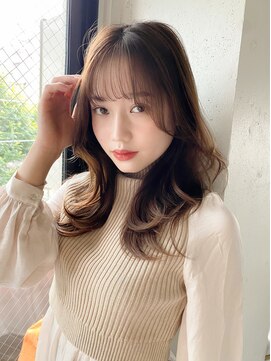 レア 表参道(L'ea) 大人ガーリーダークアッシュミディアムレイヤー似合わせカット