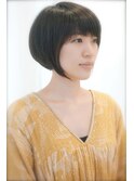 カジュアル前下がりボブ 《kirowne 下北沢》