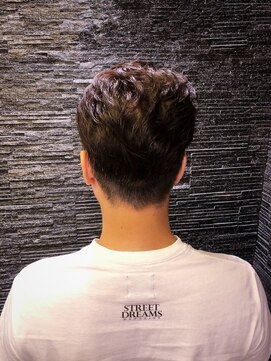 プレミアムバーバー 原宿店(PREMIUM BARBER produce by HIRO GINZA) ツーブロック×ニュアンスパーマ