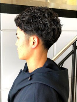 ウラヤザサロン(URaya THE SALON)の写真/【隣を気にせずゆったり過ごせる★】メンズのリピーターも多数!CUTが得意だからメンズカットだってお任せ♪