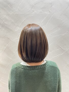ニィー バイ ディコ(nii by Dico) 軽やかボブとオリーブベージュ☆【藤田稔】