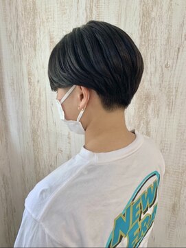 エストレーラ(estrela) 『estrela』メンズライク　刈り上げハンサムショート