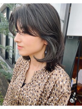 ベチカ(vetica) ウルフミディ×オリーブグレーのインナーハイライト