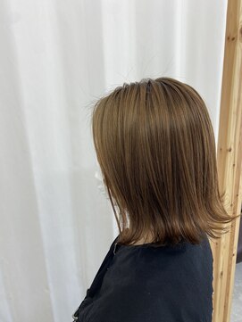 イケハ(IKEHA) 外ハネボブ×ベージュ