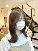 くすみオリーブベージュ