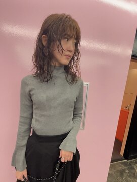 キジ(KIJI) ブリーチ履歴３回　ナチュラルスパイラルブリーチパーマ