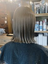 ベレッタ 松井山手店(veretta.)&nbsp;タッセルボブ×デザインカラー　【岩谷　明花】