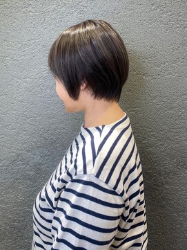 ラヴリア クルメ(LOVERIA KURUME) 極細ハイライト（白髪ボカシカラー）