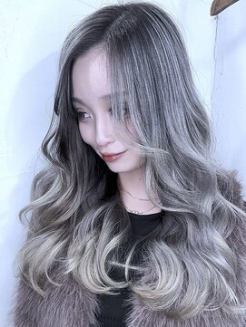 ブレイズヘアー(BLAZEhair) 【セレブデザイン】ホワイトバレイヤージュ×ブリーチ2回