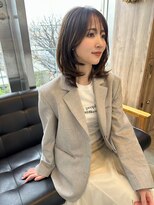 顔まわりレイヤーくびれボブミディ