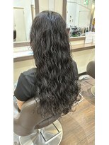 ヘアーアンドメイク ビス(HAIR&MAKE bis)&nbsp;ロングパーマ　スパイラルパーマ【kotomi】