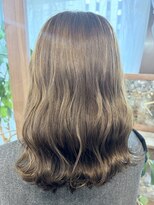 インビテーション(invitation)&nbsp;ウェーブ巻きブルージュ