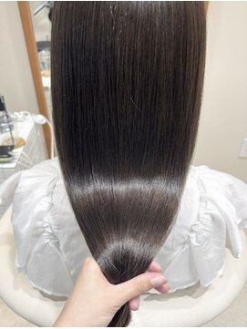 エンス 銀座(Ence) ココアブラウン/ミディアムレイヤー/オリーブグリーン/黒髪/銀座