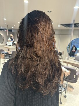 クオール(Quol) 【桜木町で叶う】脱白髪染めハイライトたっぷりレイヤーカット