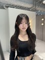 ミッド(mid.) ロングのレイヤーとフェザーバング◎