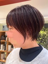 ナチュラル ヘアーデザイニング(Natural hair designing) 丸みショート×長め顔まわりで大人の抜け感ヘア/扱いやすい艶髪