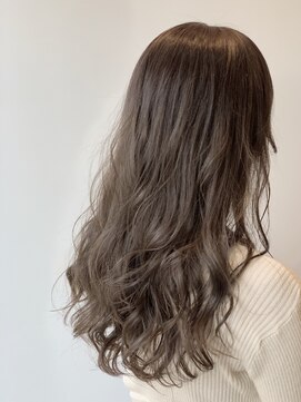 ジーナ 札幌(Zina) 【Zina SAPPORO】大人かわいいプラチナベージュ