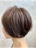 ショートボブ